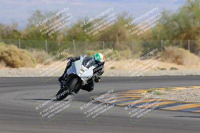 media/Nov-05-2022-SoCal Trackdays (Sat) [[f8d9b725ab]]/Turn 2 (1120am)/